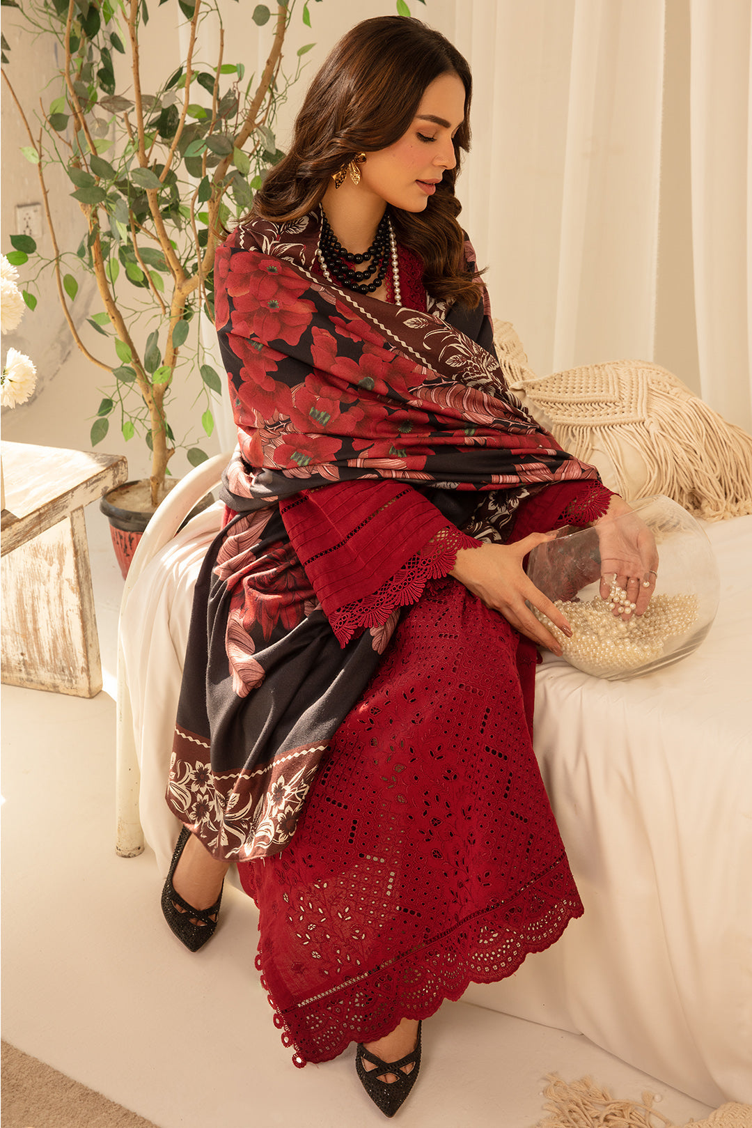 MAHAY HEAVY EMBROIDERED DHANAK UNSTICHED 3pc (SL-8362)