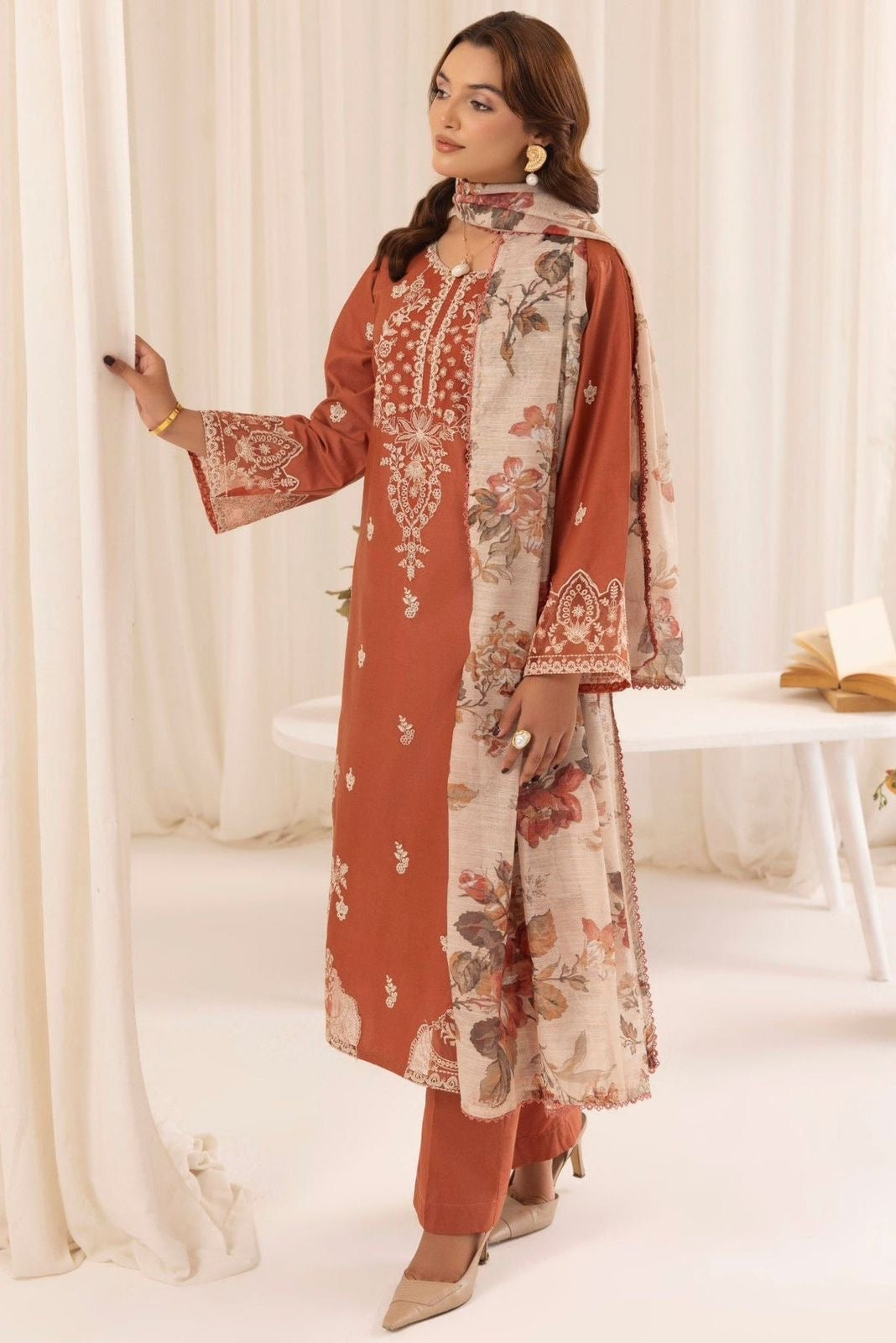 MOHAGNI-EMBROIDERED DHANAK UNSTICHED 3PC(SL-452)