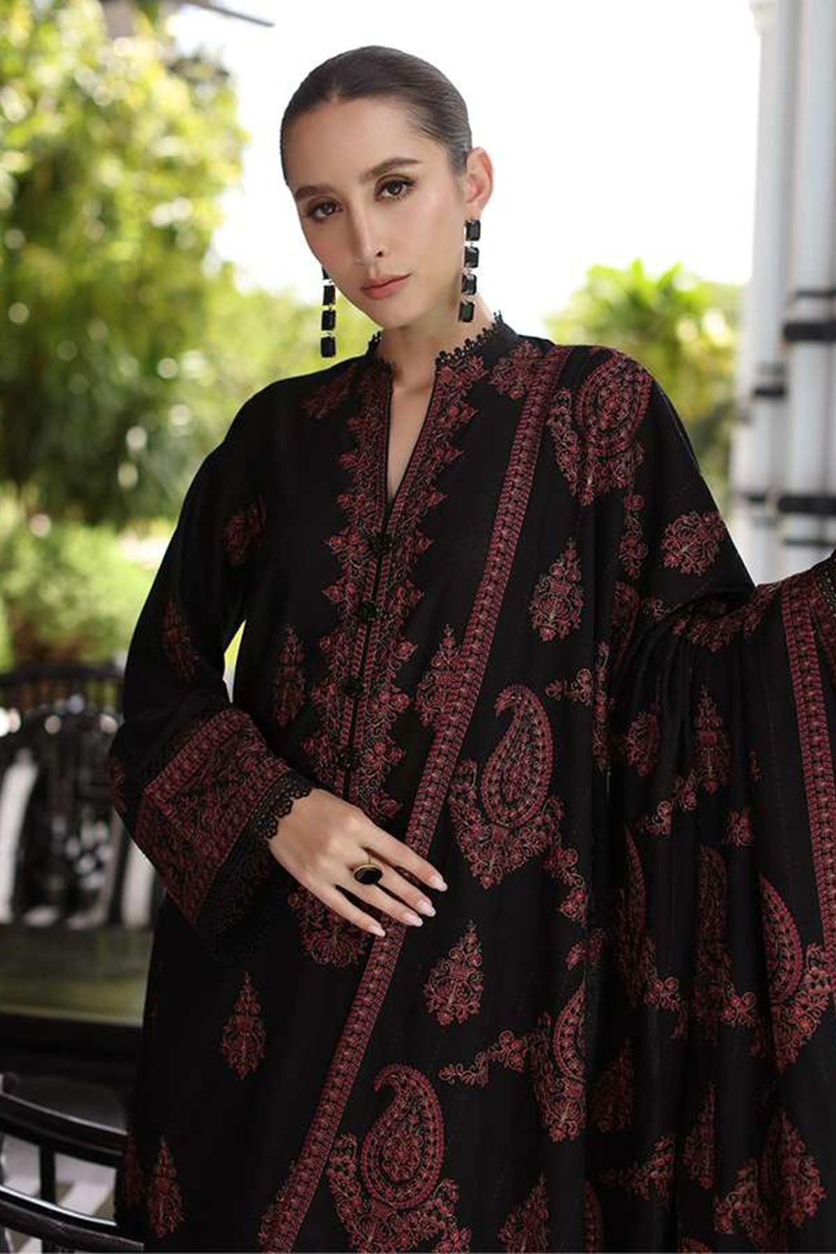 BAREEZE-HEAVY EMBROIDERED DHANAK 3pc