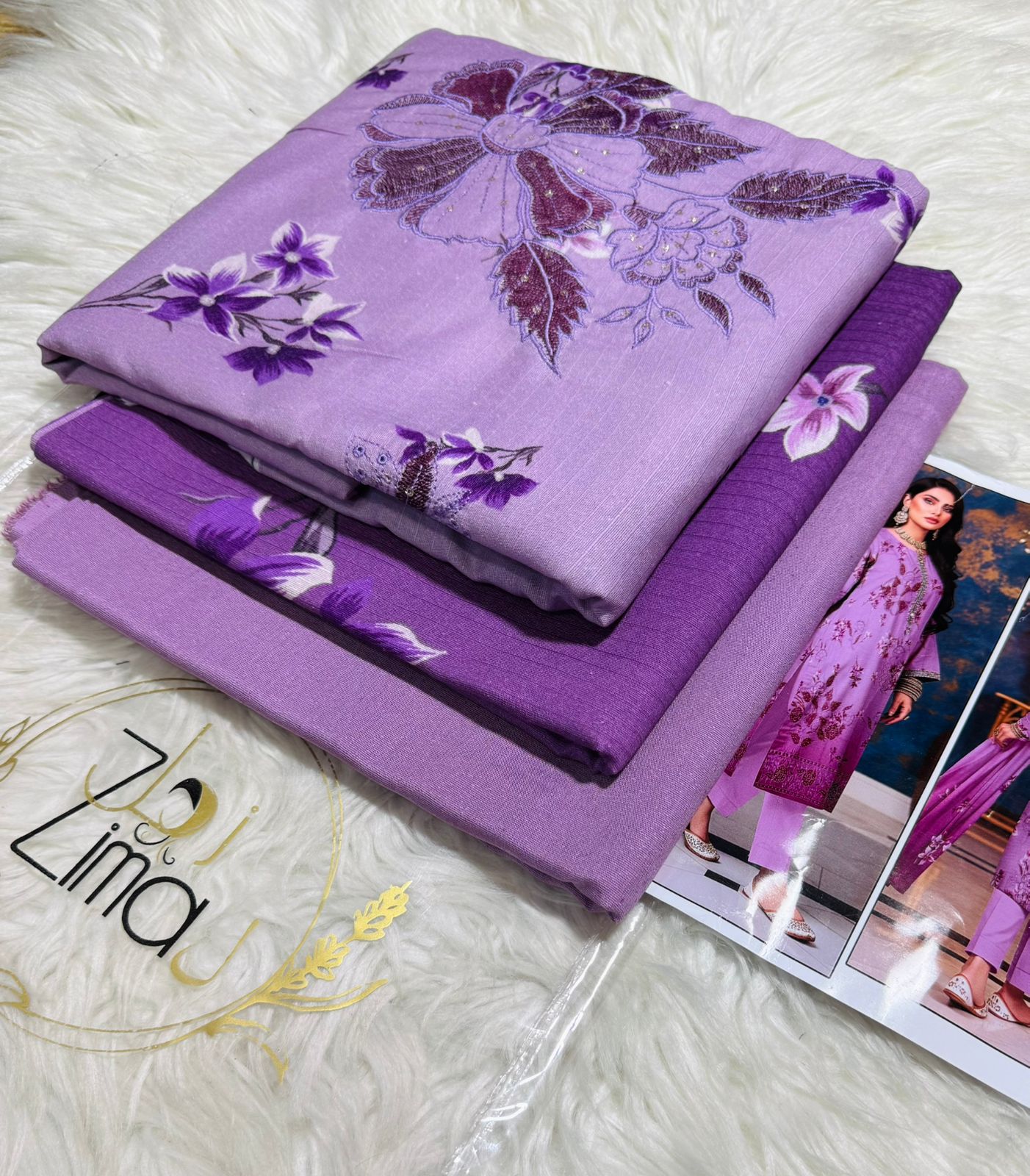 Zimal Collected                 ALLURE
FRONT FULLY Thread & Sequenc EMBROIDERED SHIRT
DAMAN Embroidered
Printed back & Sleeves
Slub Karandi Printed SHAWL
DYED Karandi Trouser