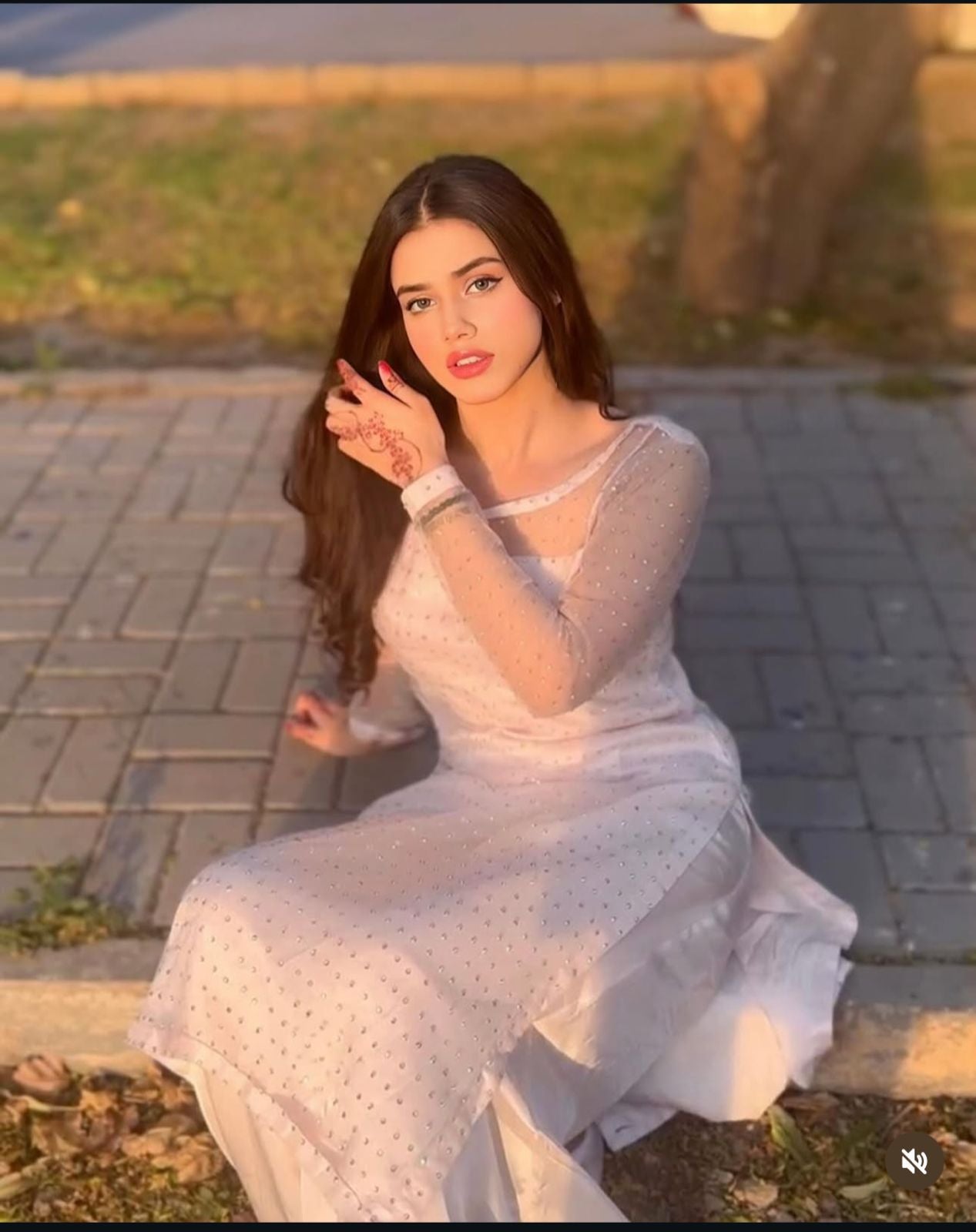 SHEESHA SILK 2PC (WHITE)