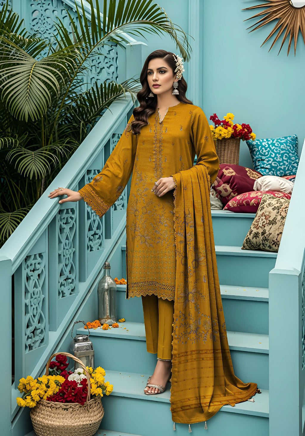 Rasbhari Dhanak Thread Embroidered 3pc with velvet dhanak jequard emb shawl