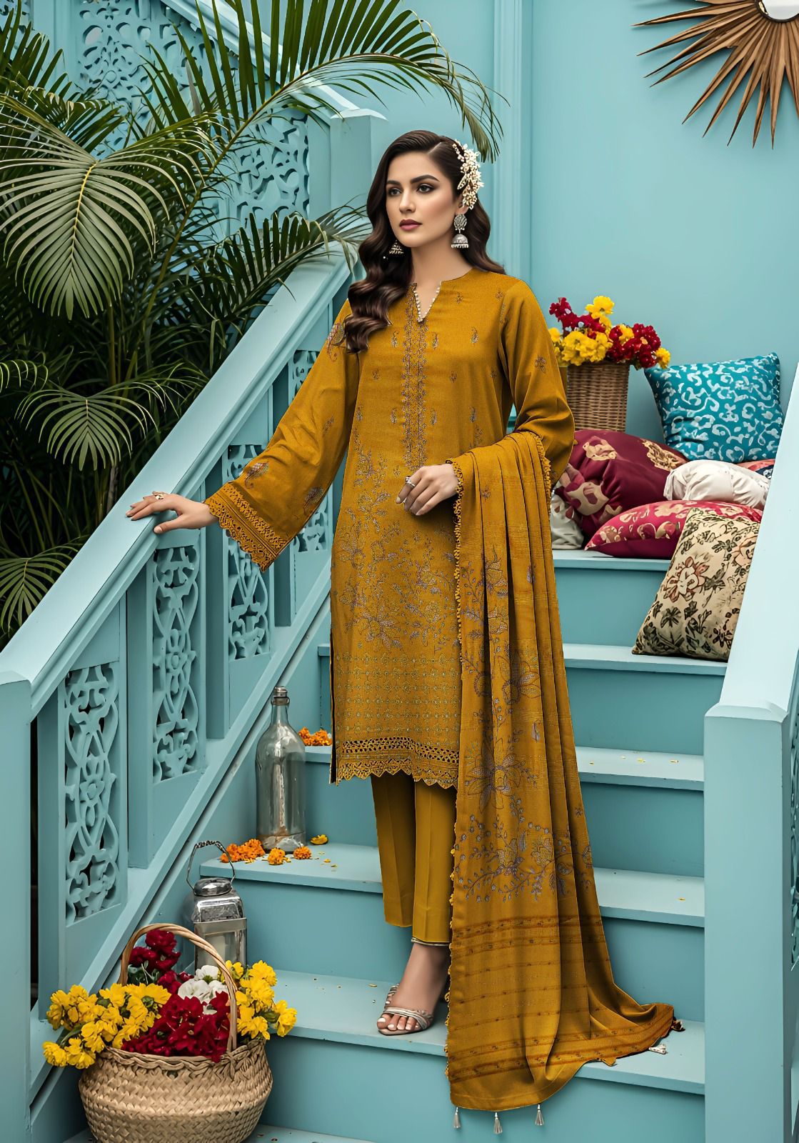 Rasbhari Dhanak Thread Embroidered 3pc with velvet dhanak jequard emb shawl